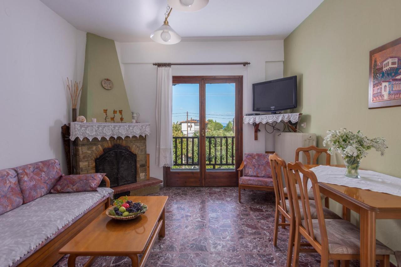 Antigoni'S Apartment Вурвуру Екстериор снимка