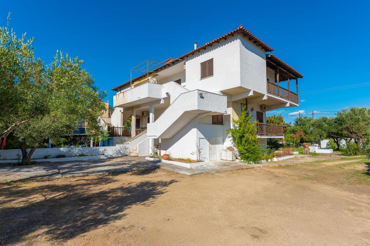 Antigoni'S Apartment Вурвуру Екстериор снимка